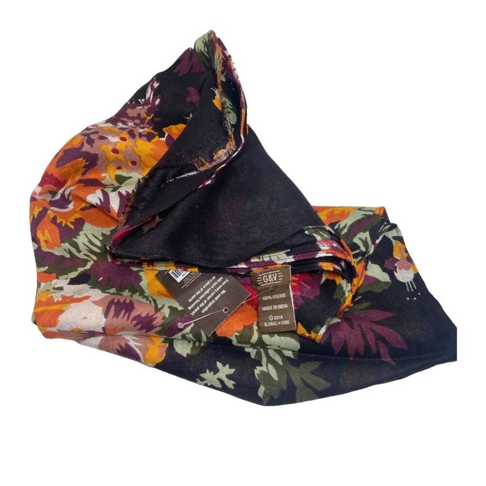 Global and Vine Scarf Floral Print 20.8 by 68 inches NWT